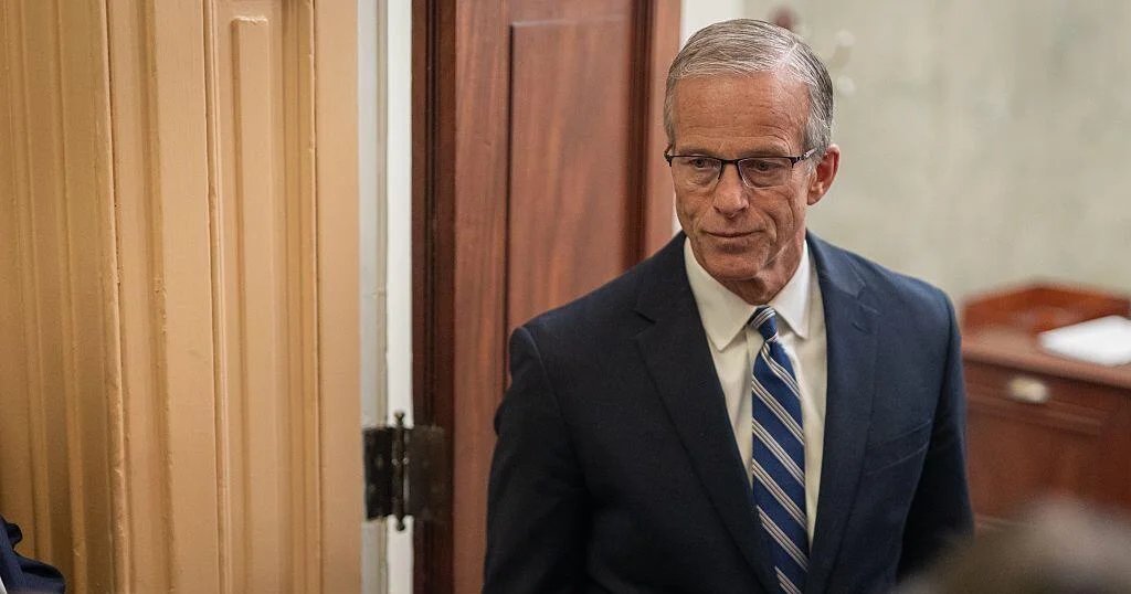 Senate fails to extend FISA surveillance program as deadline nears, with 7 Republicans joining Democrats