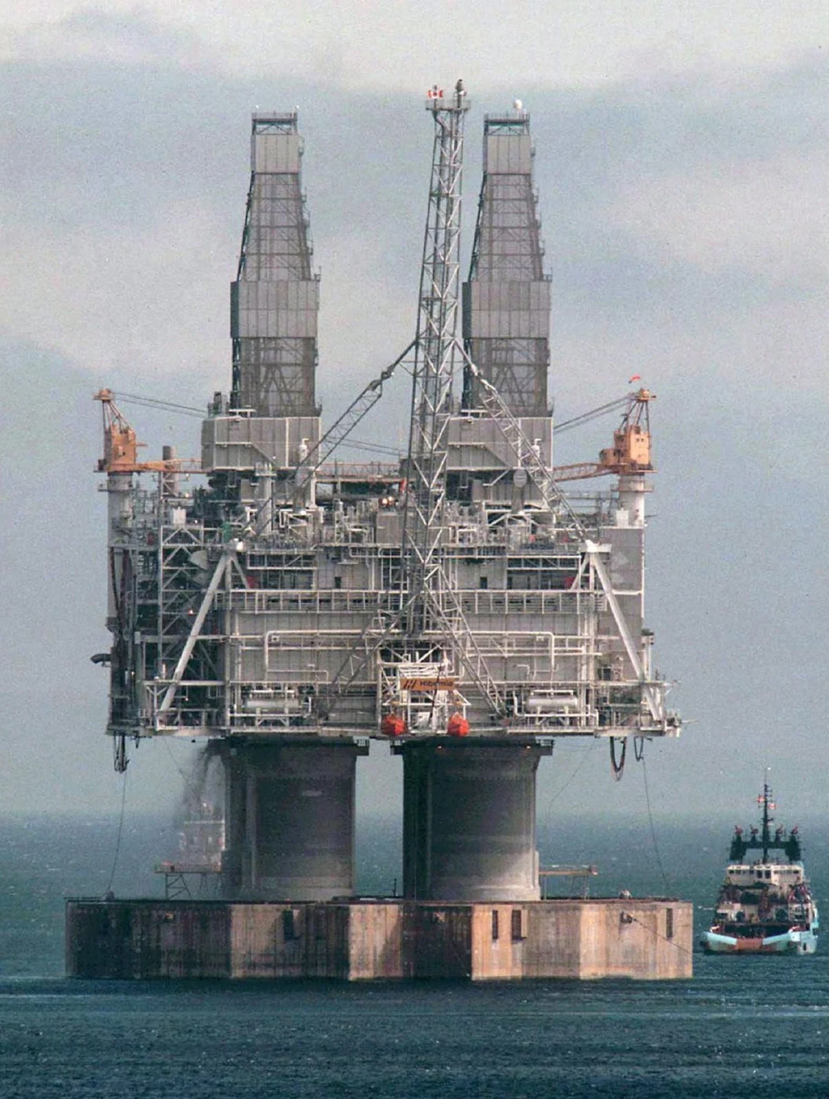 No injuries but Hibernia oil spill posed threat of deadly blast and fire: regulator