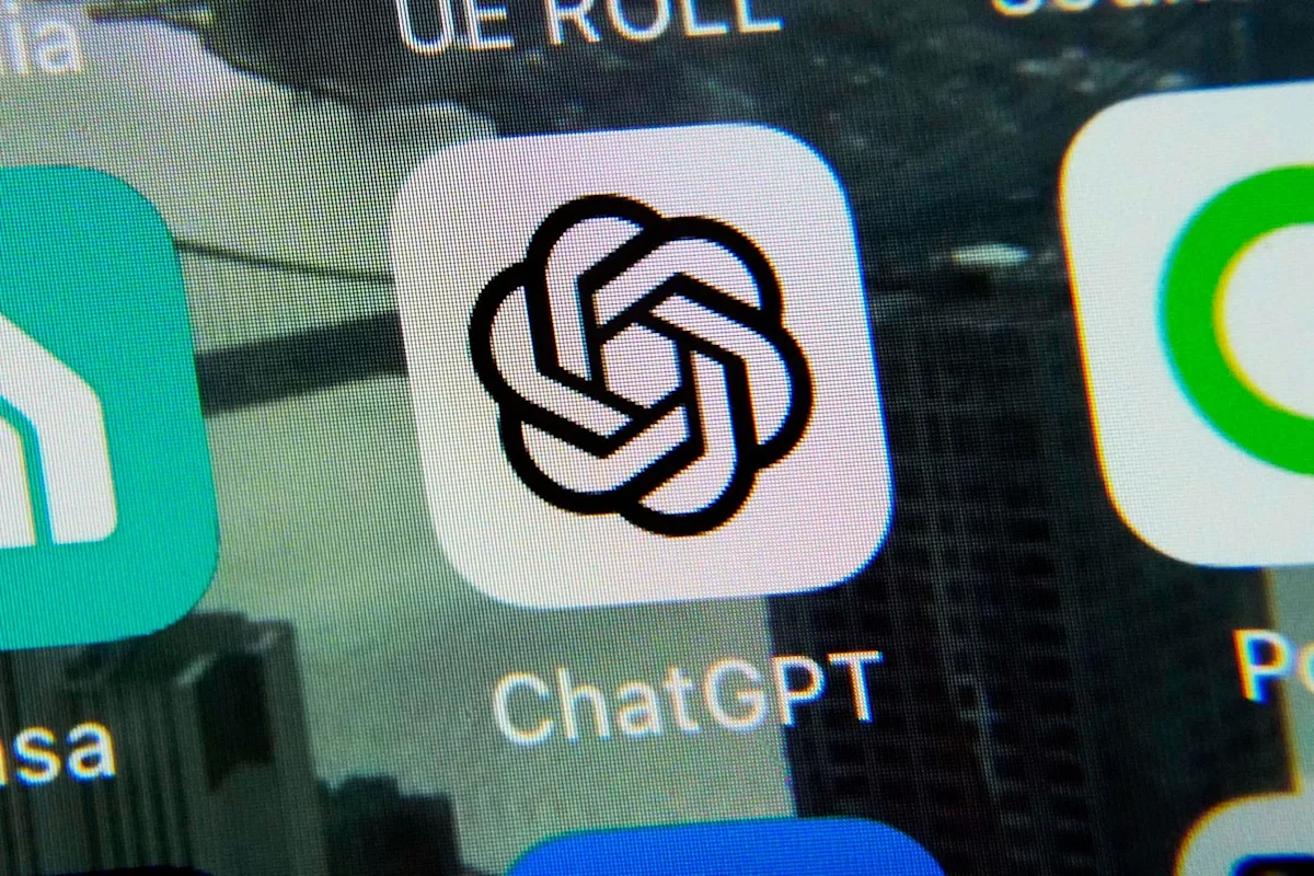 AI chatbots are helping people communicate with dating partners. Here are some do’s and don’ts