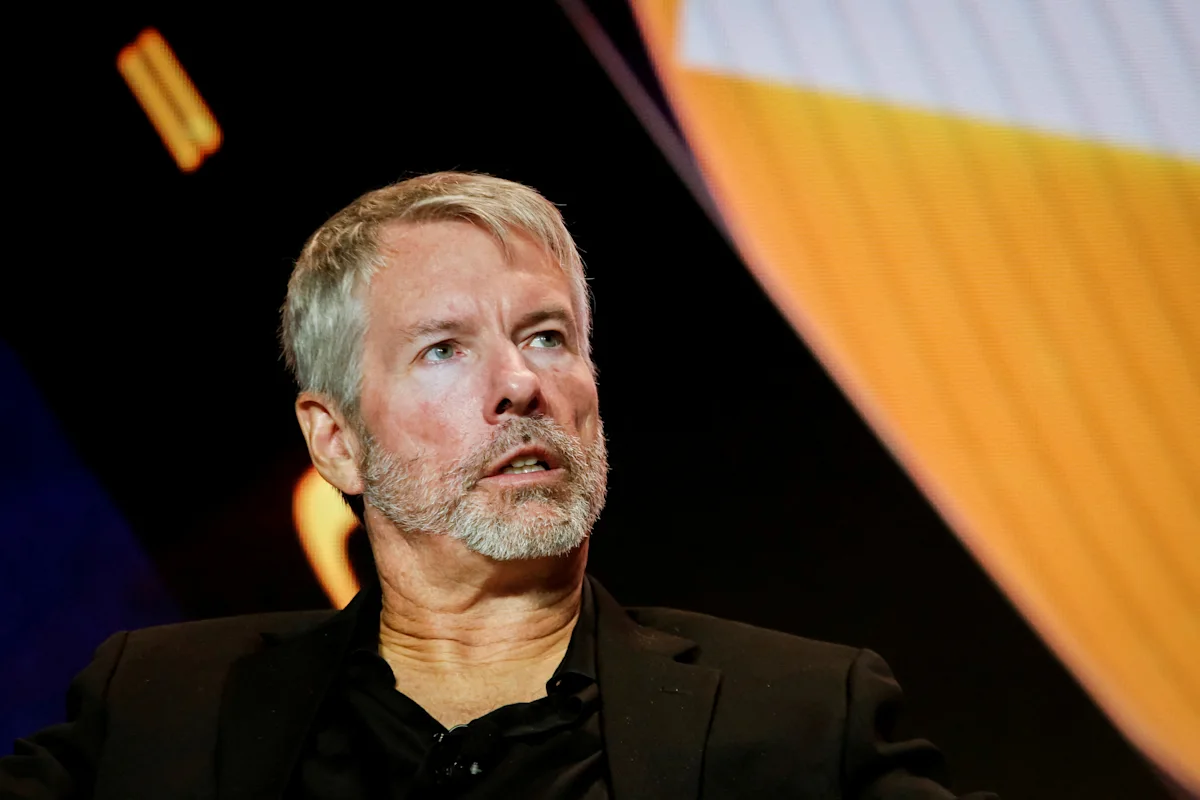 Michael Saylor’s Strategy faces no easy way out as bitcoin prices continue to drop