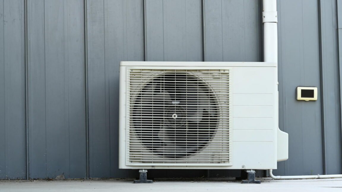 Trump’s DOE restarts energy rebate program with dumb conditions