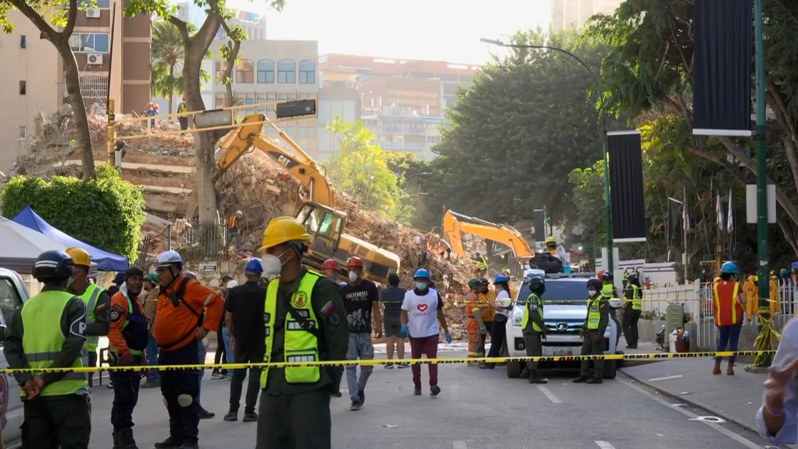Families hold out hope for survivors five days after Venezuela earthquakes | Earthquakes