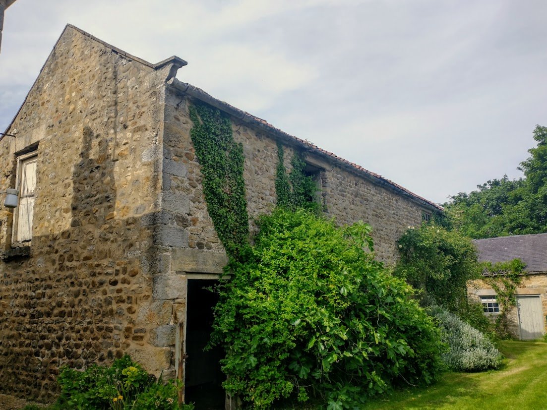 An Elderly Barn – From Pyrenees to Pennines