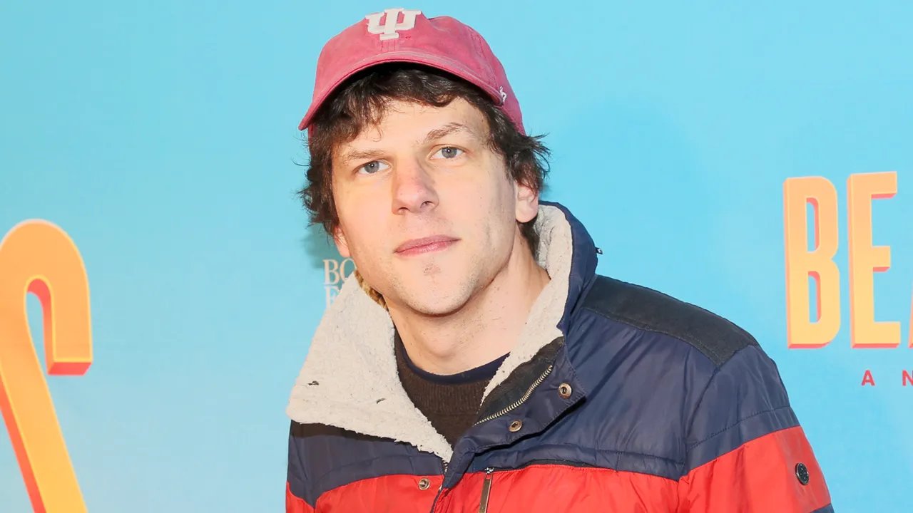 Jesse Eisenberg Turned Down The Social Reckoning Because He Has Problems With Mark Zuckergberg, Aaron Sorkin Says