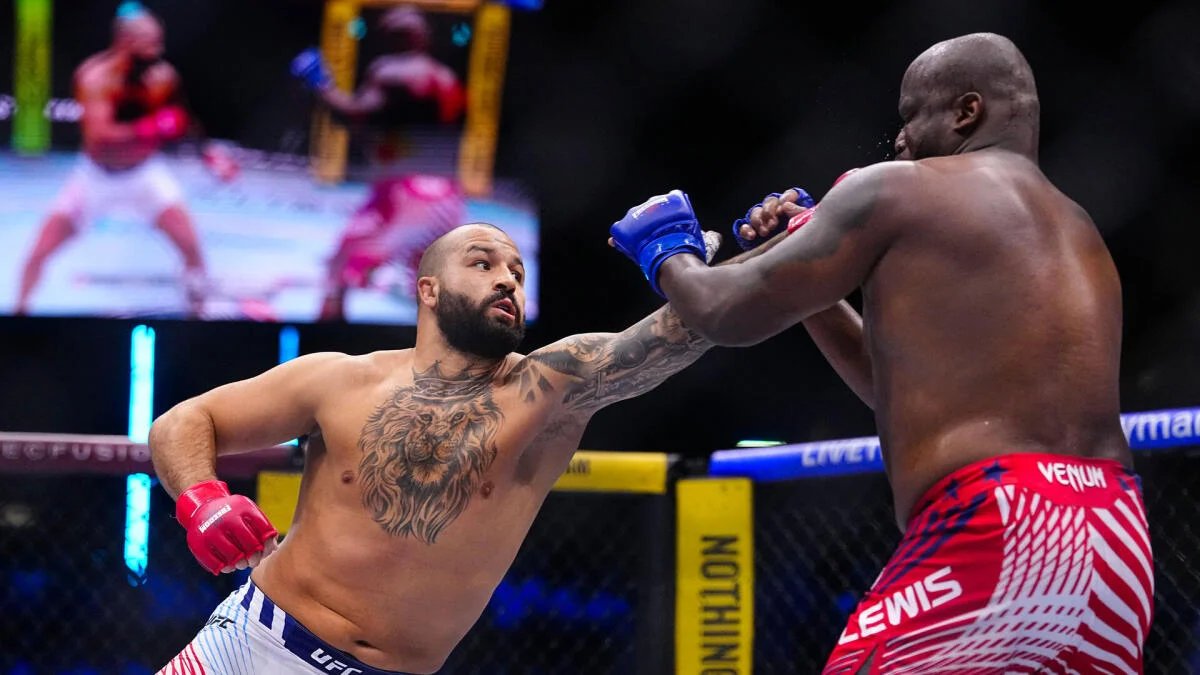 Josh Hokit scores brutal knockout of Derrick Lewis at UFC Freedom 250
