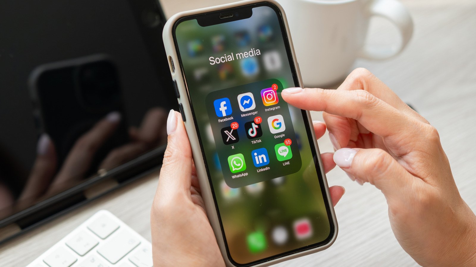 Instagram Finally Lets You Reorder Posts On Your Grid