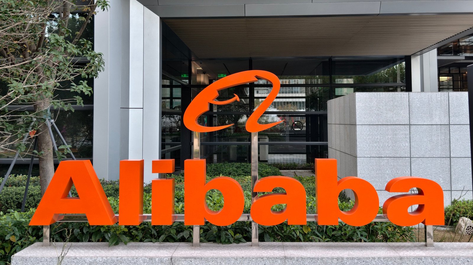 Alibaba Sues The US Government For Adding It To List Of Firms Linked To Chinese Military