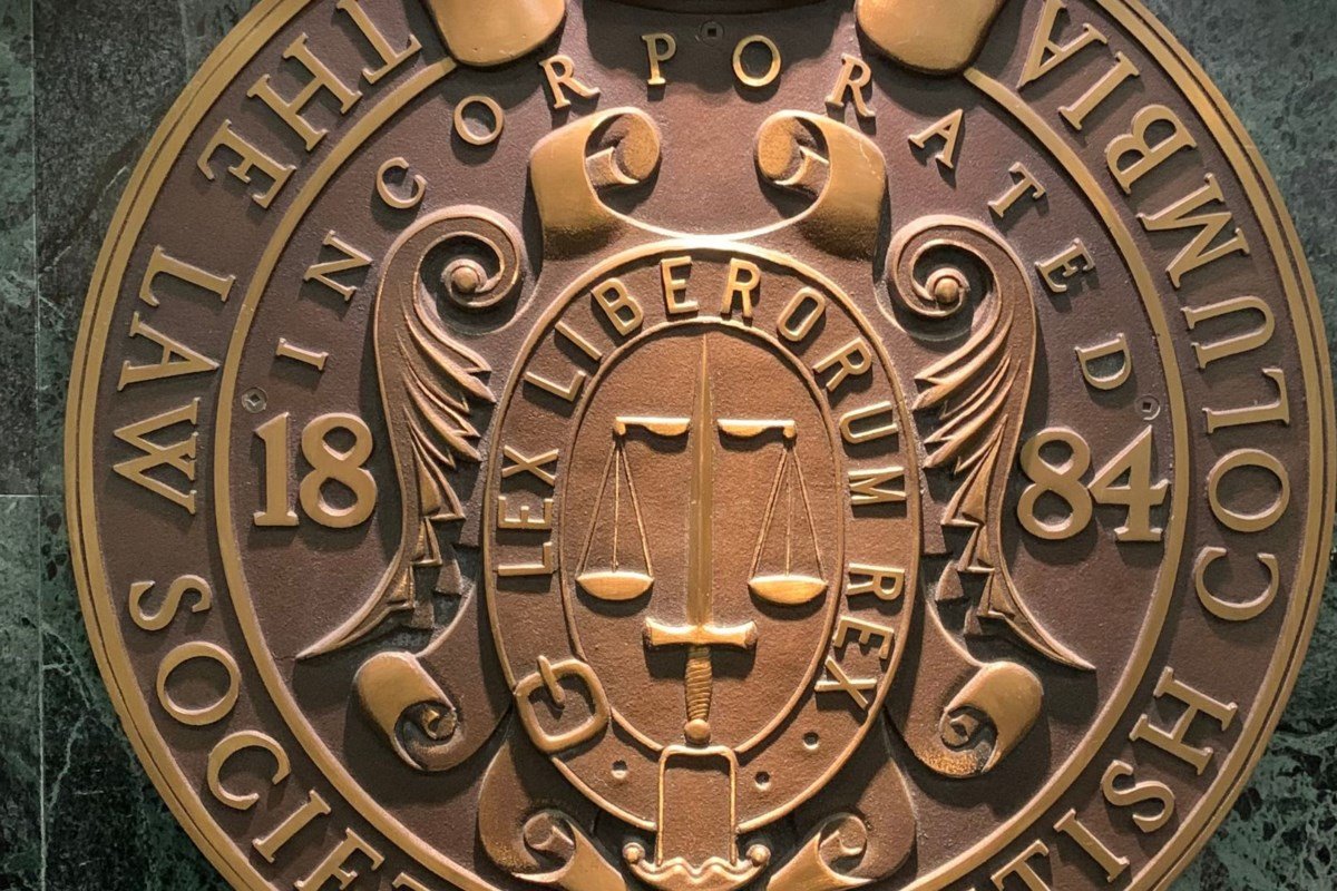 B.C. lawyer fined $15,000 over dealings with elderly client