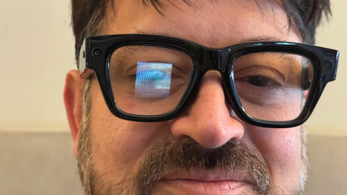 Are You Being Filmed by Smart Glasses? How to Spot the Hidden Cameras
