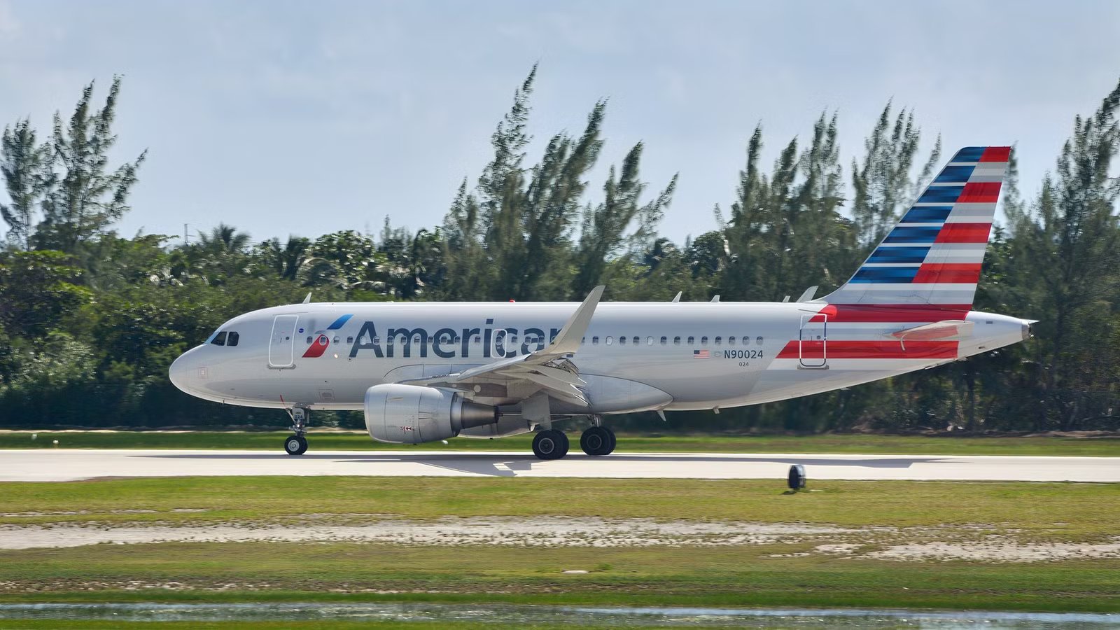American Airlines Strips Screens From 23 Airbus A319s As 1st Retrofitted A320 Enters Service