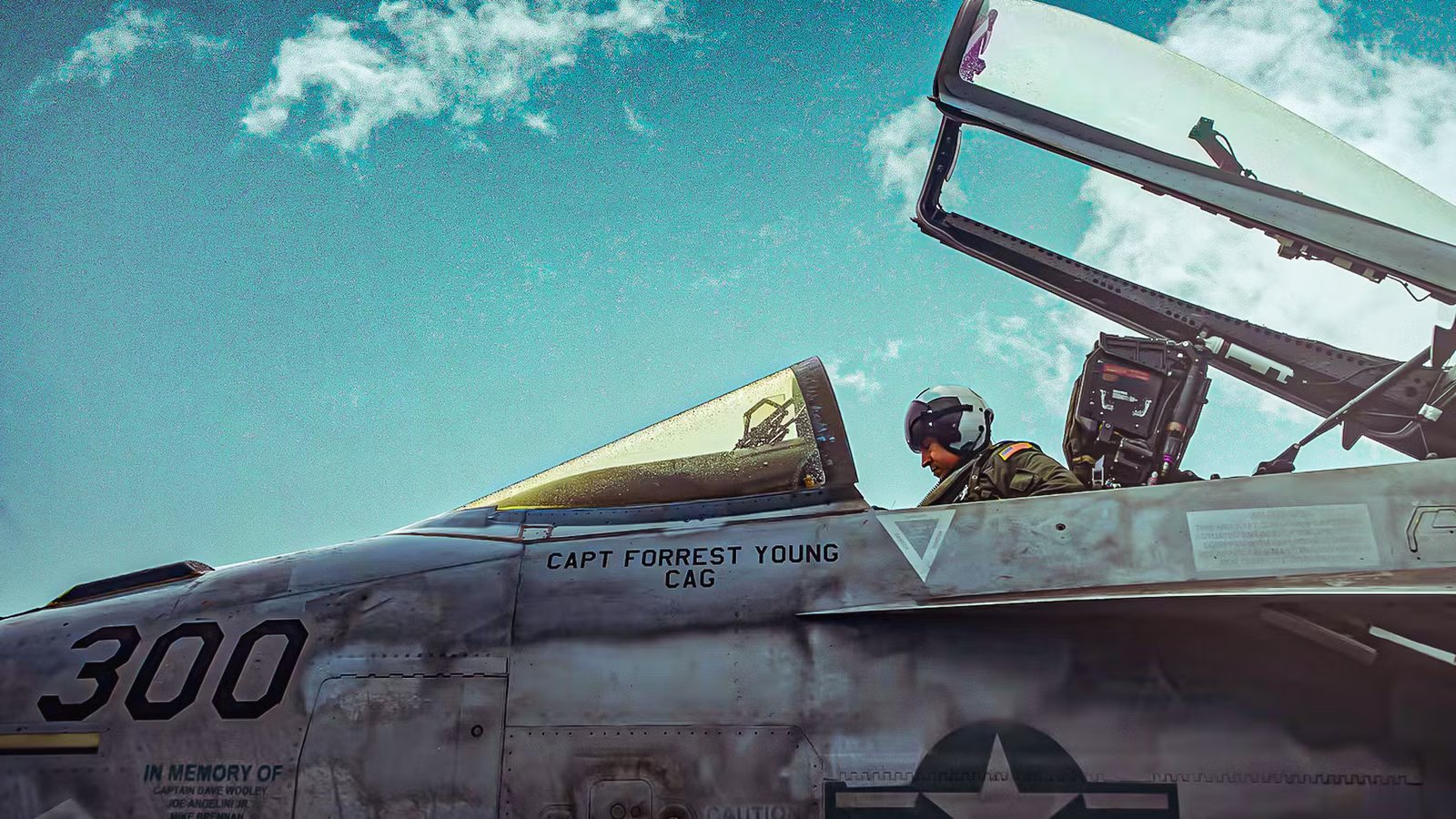 A Look At The Salaries Of US Navy Carrier Air Wing Commanders In 2026