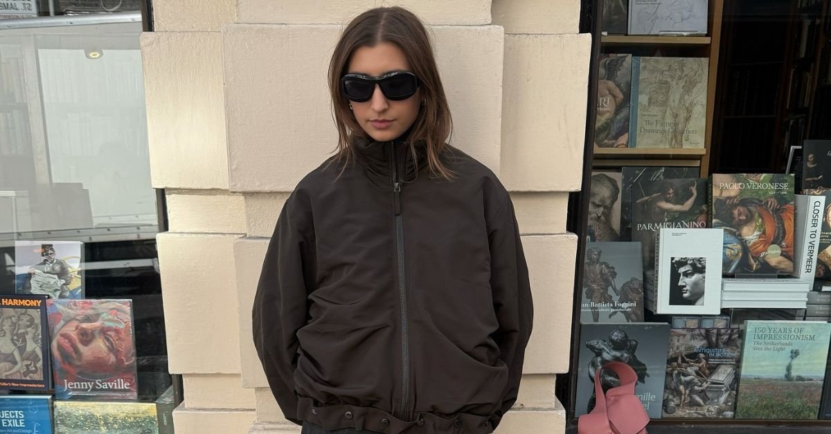 Chic Dressers Are Swapping White Trainers For the Cobalt Blue Colour Trend