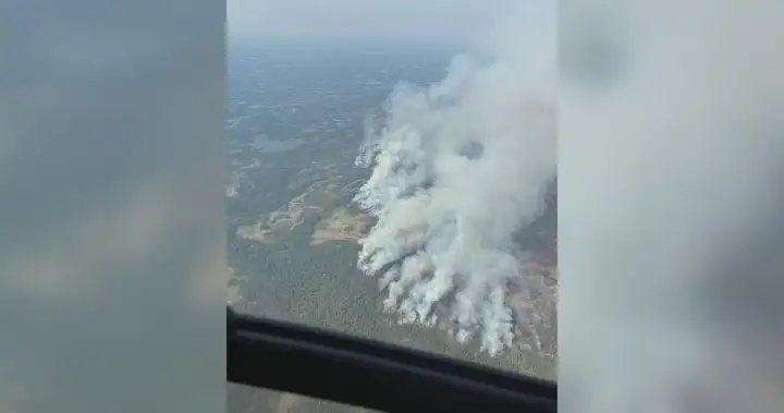 Wildfire forces evacuation of remote Northwest Territories village