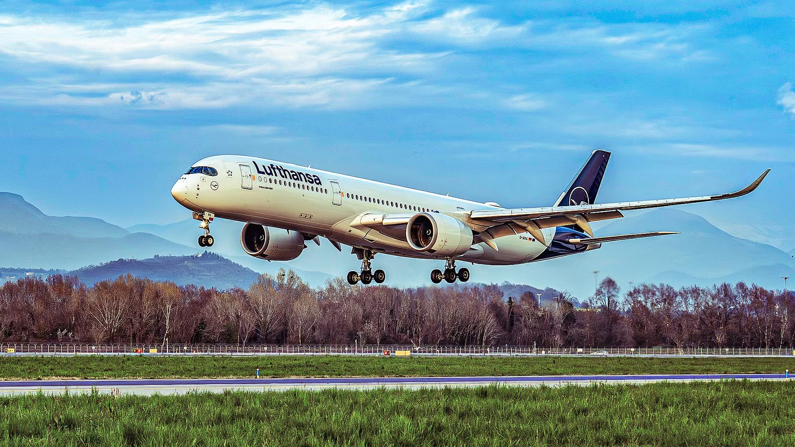 Insanely Modern: How The Airbus A350 Was Built To Outthink Failure