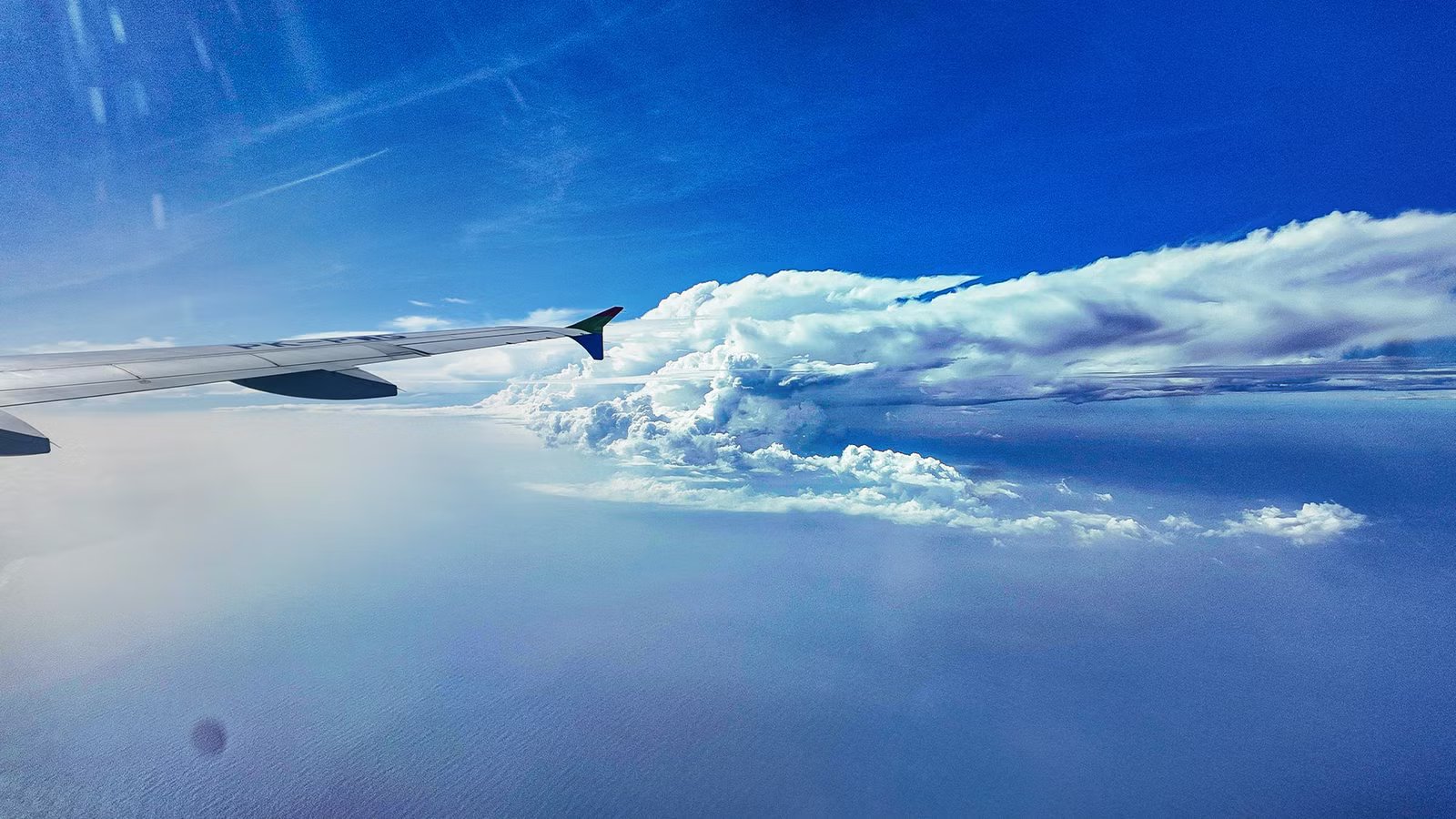 Here’s How Pilots Now Reroute Around Storms Hours Before Their Radar Even Sees Them