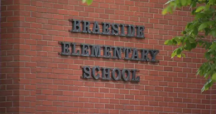 Man accused of exposing himself at Calgary school wanted by police – Calgary