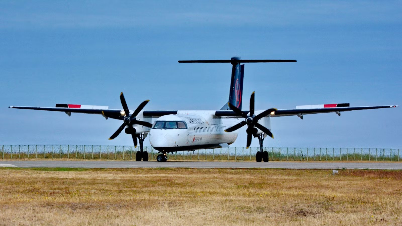 Air Canada Express Flight Diverts To Boston After Pilot Seizure
