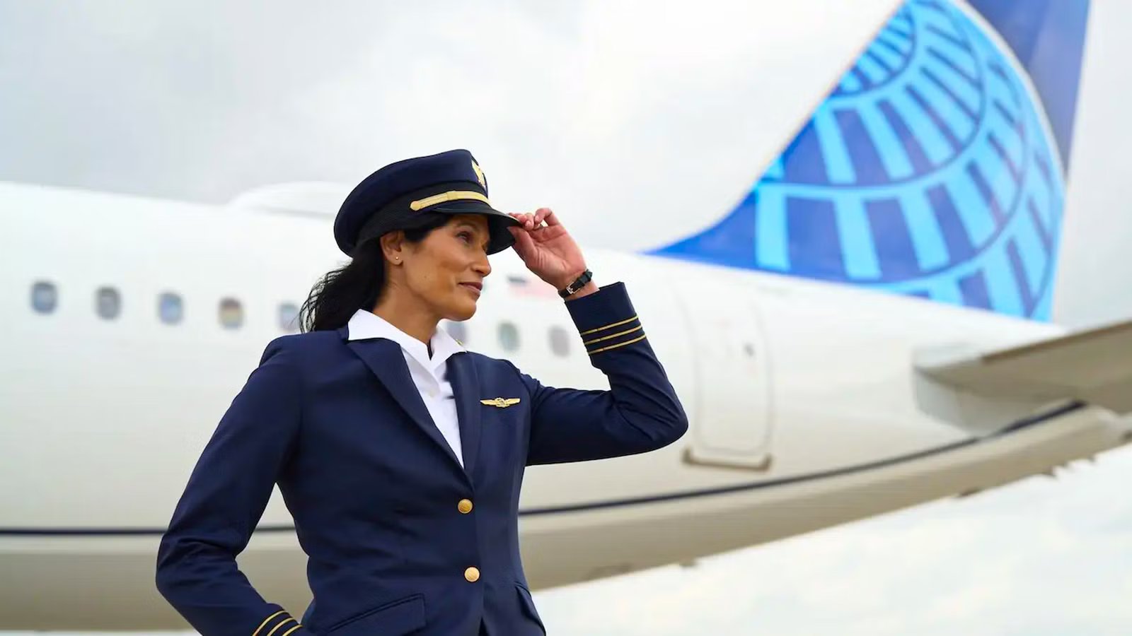 United Airlines Has Quietly Hired 1 Military Pilot Class Per Week Since 2024: Here’s How