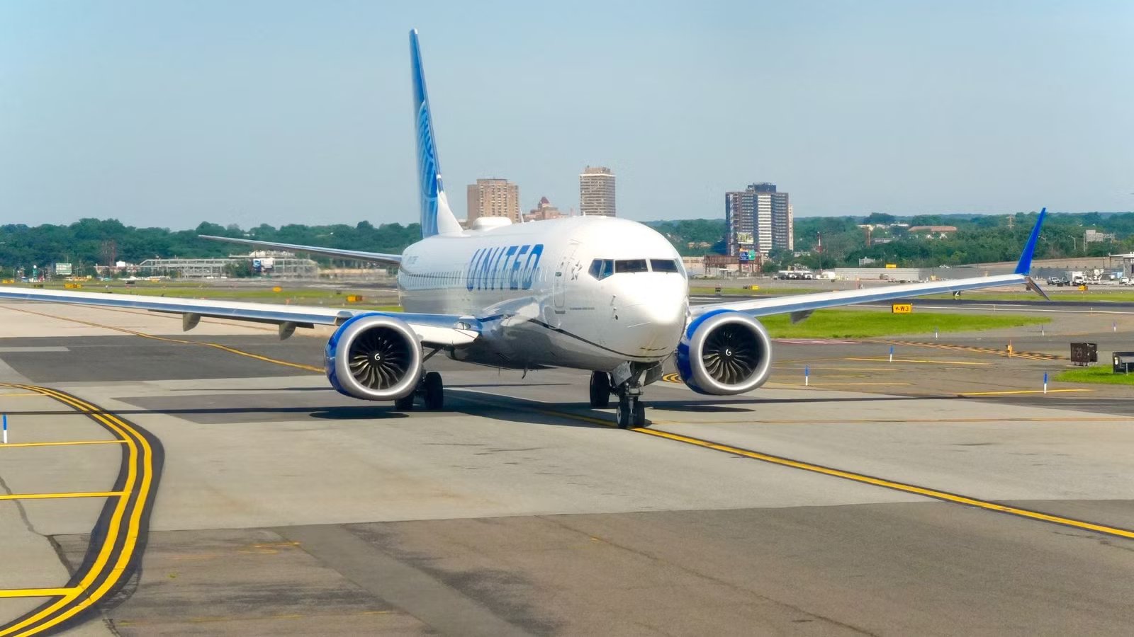 Newark Liberty Now Leading Northeast Airports For On-Time Flights After A Year Of Chaos