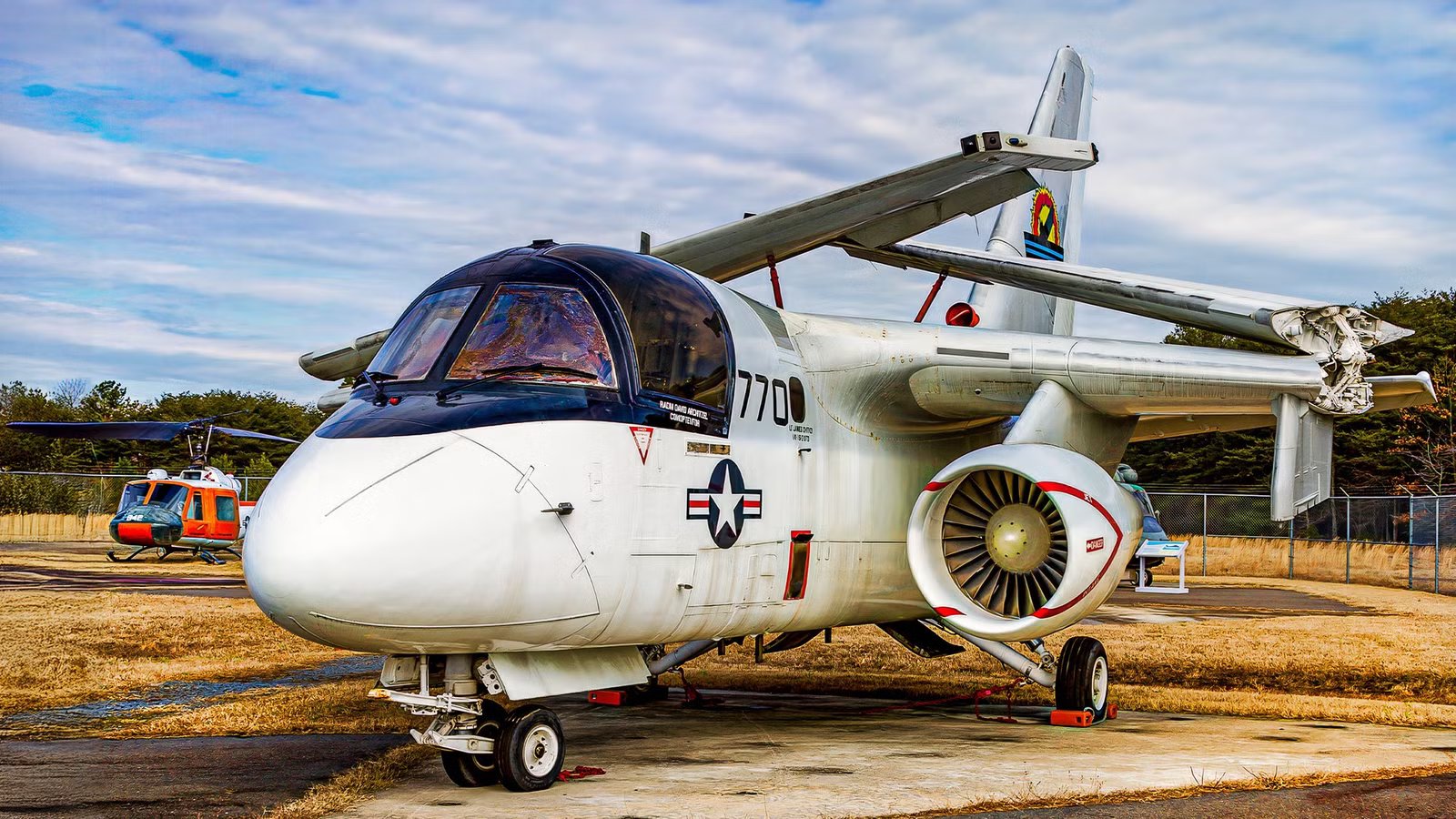 The US Navy Retired Its Most Capable Submarine-Hunting Aircraft & Replaced It With A Step Backward