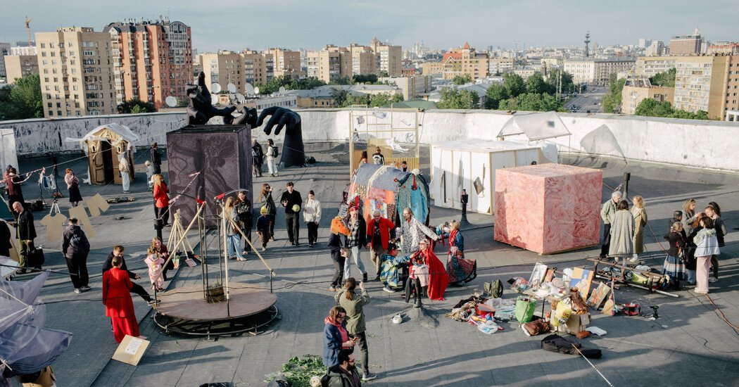 Moscow Still Has Art and Culture. Just Don’t Say ‘Ukraine.’