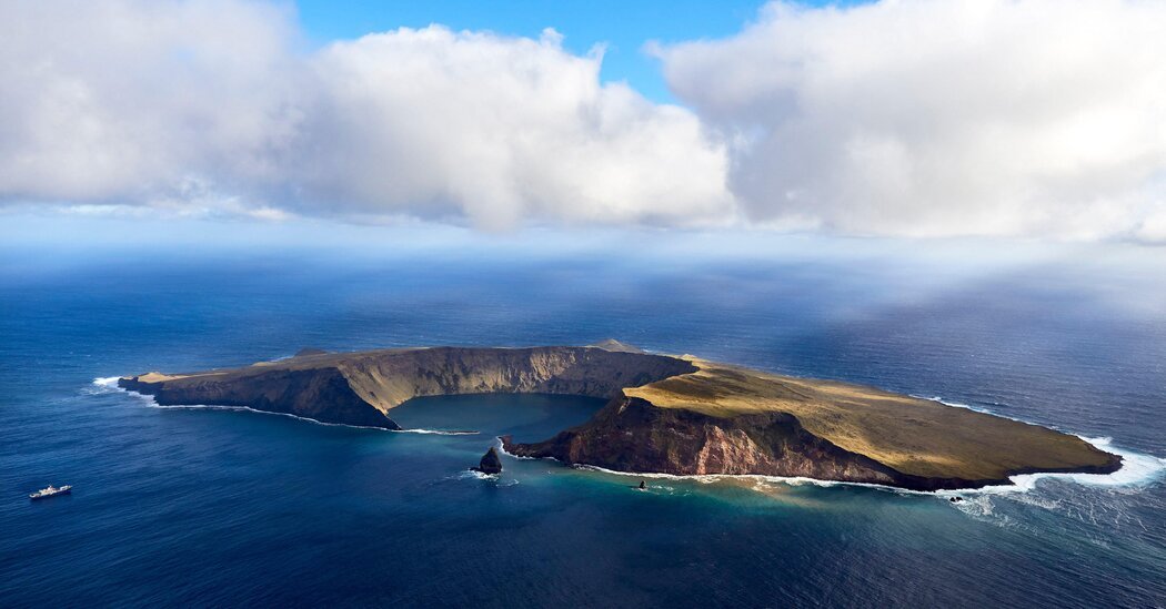 Spread of Seafloor Directly Observed for the First Time