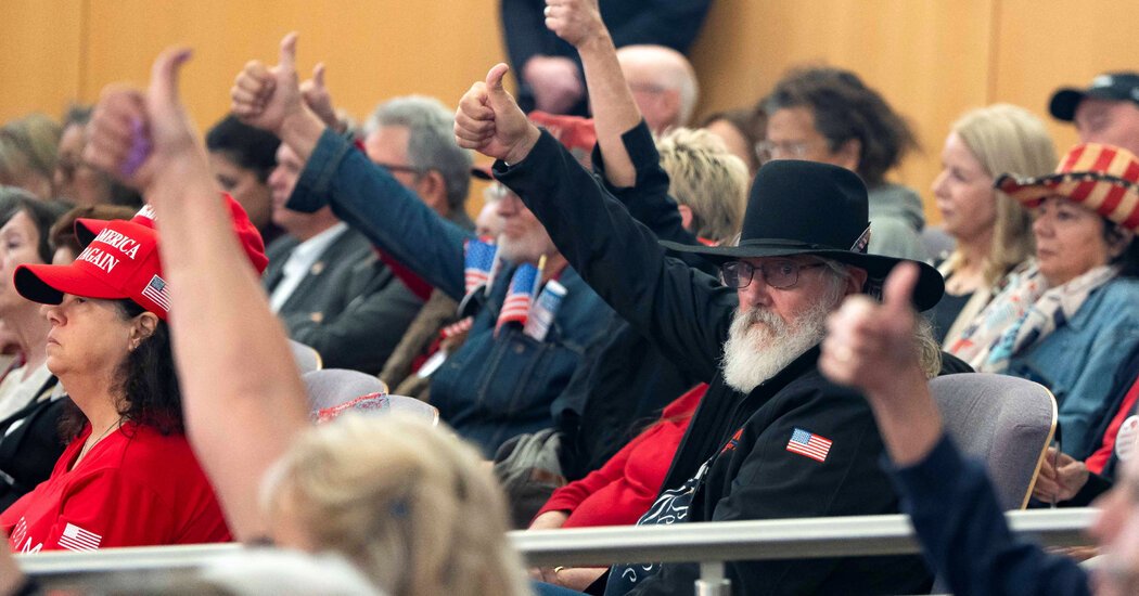 How an Election Fight in Arizona Could Affect the Nation’s Midterms