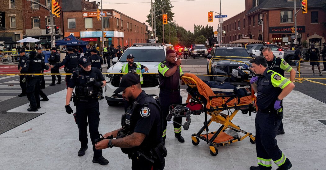 Toronto Police Search For Active Shooter After 2 Killed at Street Festival