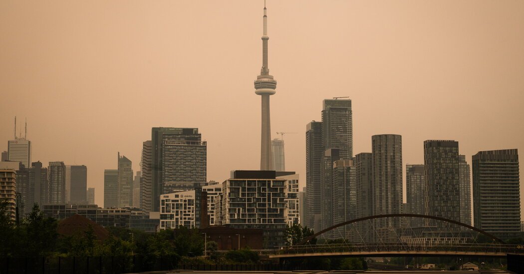 Wildfires Rage in Ontario as Smoke Affects Toronto’s Air Quality