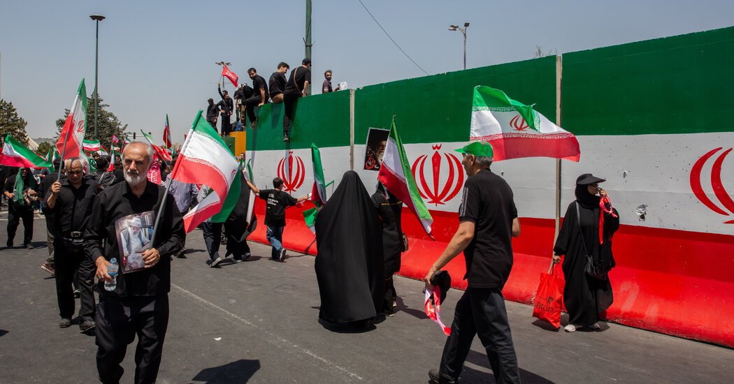 Iran War Live Updates: U.S. and Iran Exchange Strikes for Fifth Straight Day