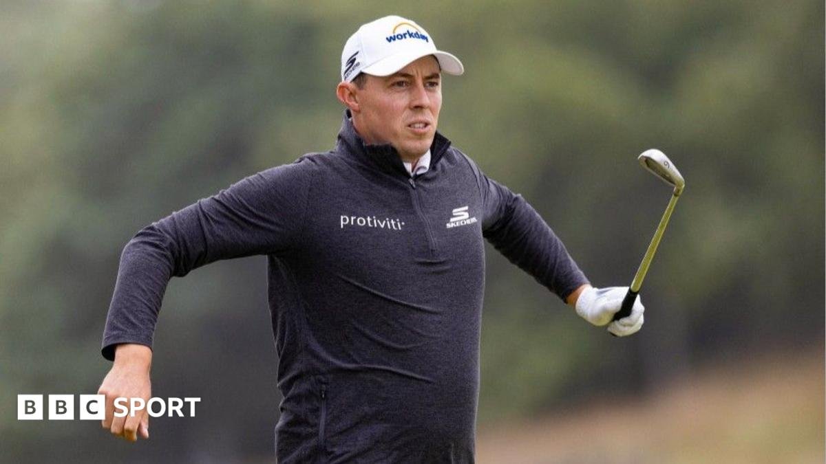 Scottish Open: Matt Fitzpatrick leads and McIlroy toils on fog-disrupted day three