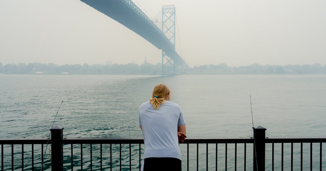 Wildfire Smokes Makes Air Hazardous for Millions in Midwest and East Coast