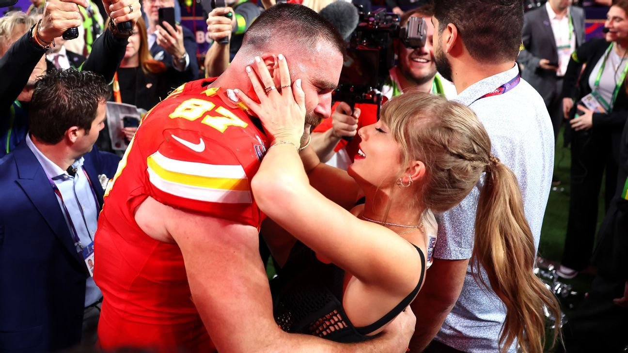 Taylor Swift, Travis Kelce married in ceremony at MSG