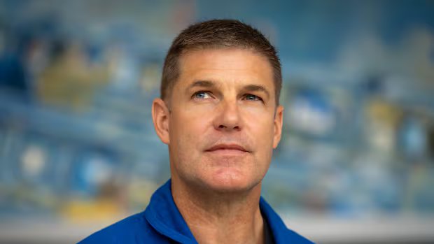 Astronaut Jeremy Hansen is retiring from the Canadian Space Agency