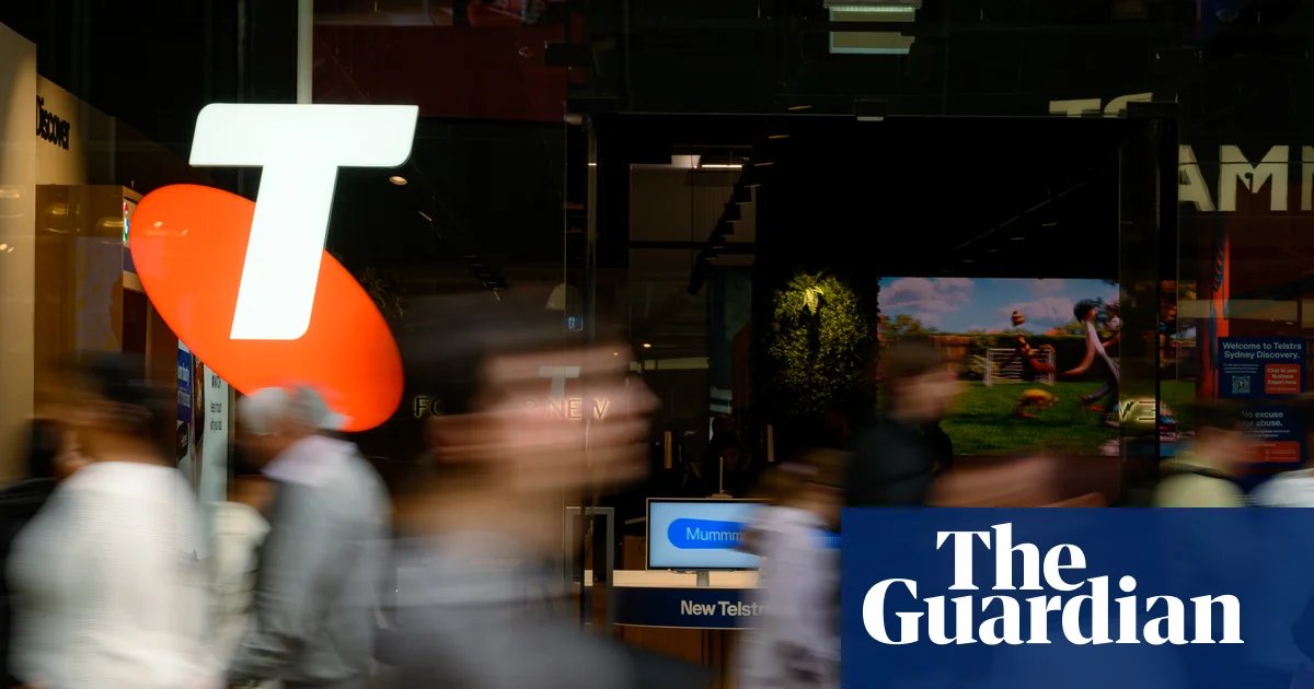 Telstra outage: glitches continue as ‘secondary’ outages hit triple-zero calls and regional train delays ease | Telstra