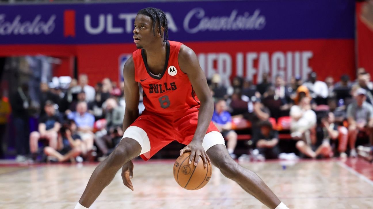 Bulls’ Wilson ’emotional,’ dominant in 35-point summer league debut
