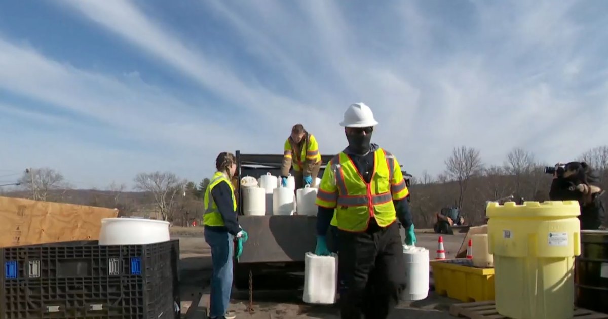 New Jersey works to destroy firefighting foam laced with cancer-linked PFAS: “It was like sitting on a bomb”