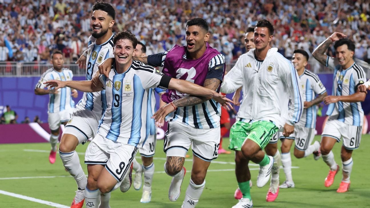 World Cup daily: Alvarez scores in extra time to give Argentina lead over Switzerland