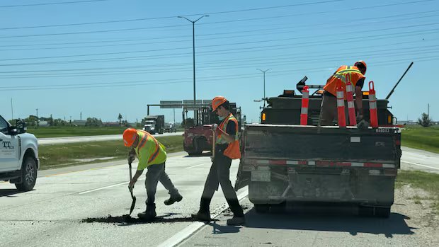 Car ‘took a beating’ after Manitoba highway buckles from extreme heat