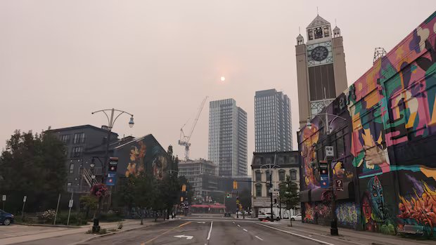 What’s open, closed in Hamilton, Niagara and area amid ‘very high risk’ air quality and smoky haze
