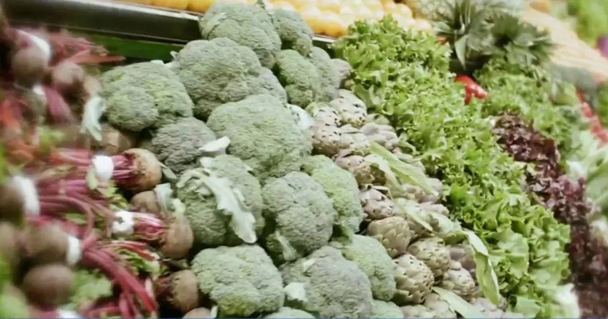 Taylor Farms and Taco Bell removes iceberg lettuce amid parasite outbreak