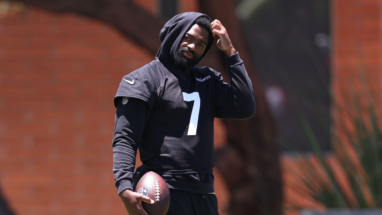 Cardinals’ Brissett practices amid ‘productive’ talks for new deal