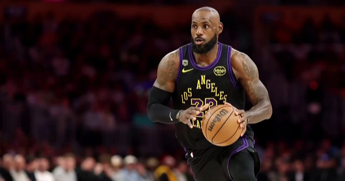 Lebron James signs with the Philadelphia 76ers