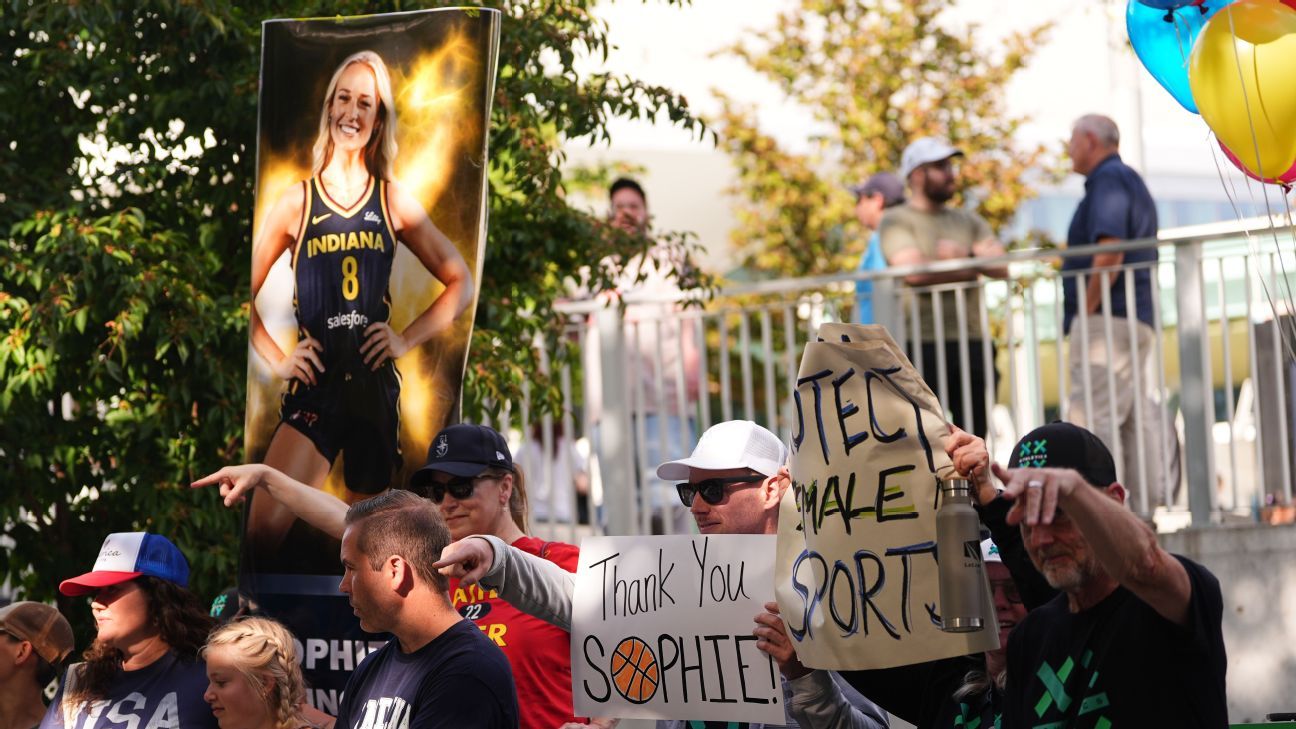Fever do not answer questions about pro-Sophie Cunningham rally