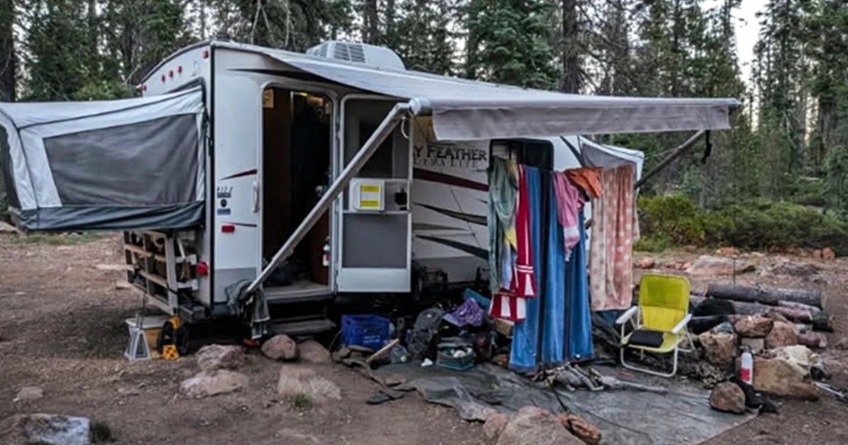 Father and son accused of zip-tying Forest Service workers and holding them hostage face new charges