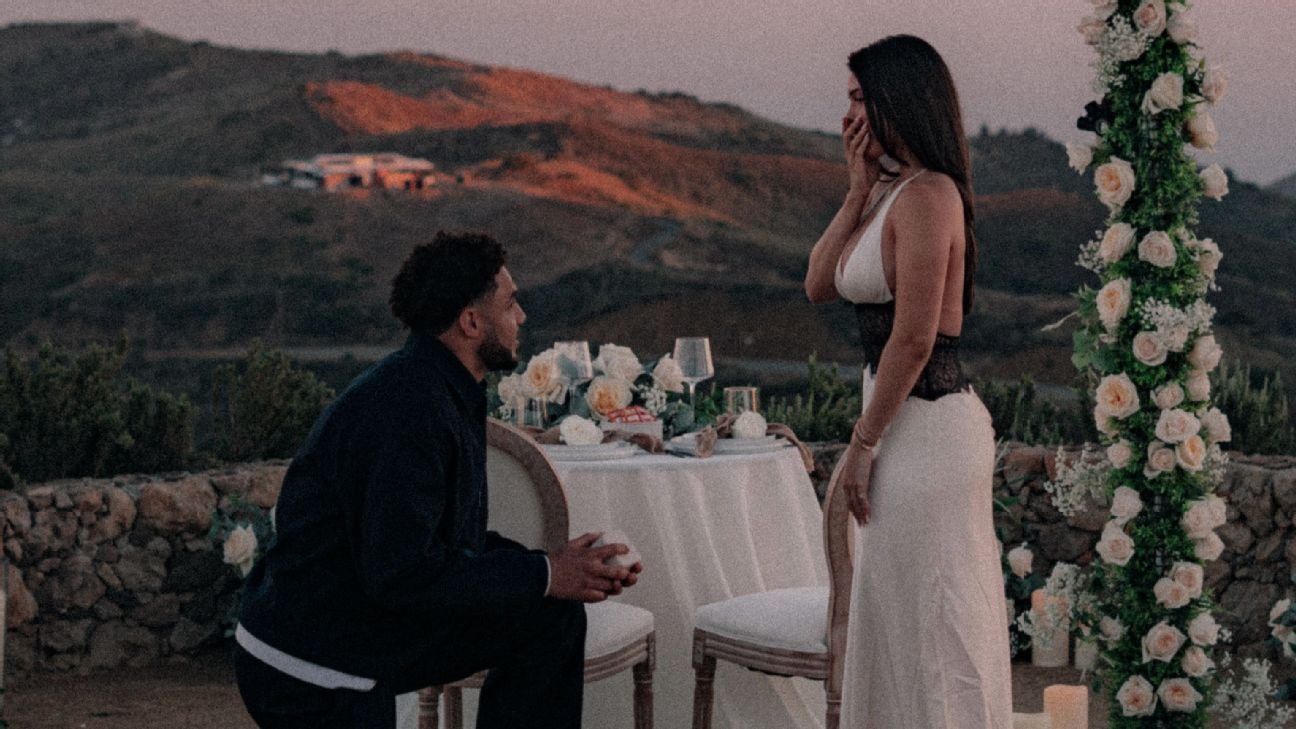 Falcons WR Drake London’s proposal to Sofia Gabay included Taco Bell
