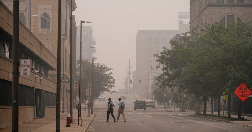 Live Updates: Wildfire Smoke Expected to Darken Skies Again on Friday
