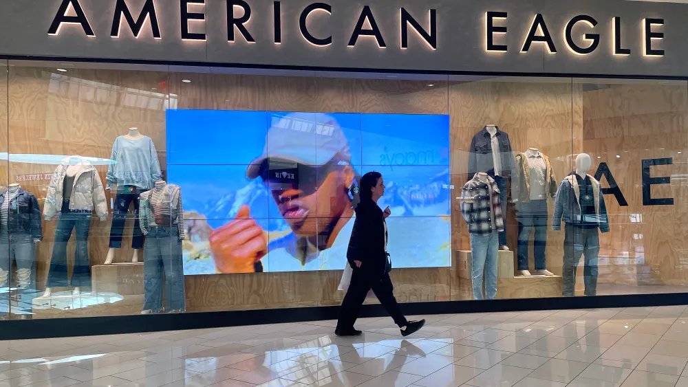 Shuffle Board: C-Suite Shifts at Lands’ End, AEO and Genesco