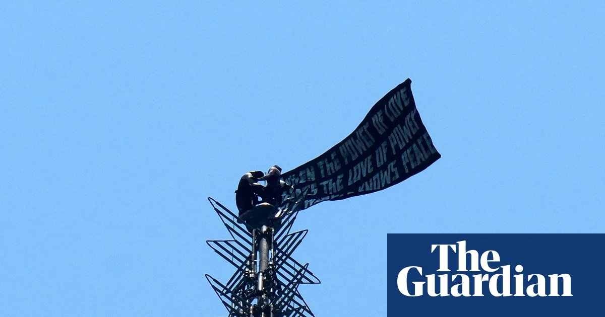 Two people arrested in apparent marriage proposal atop Empire State Building | New York
