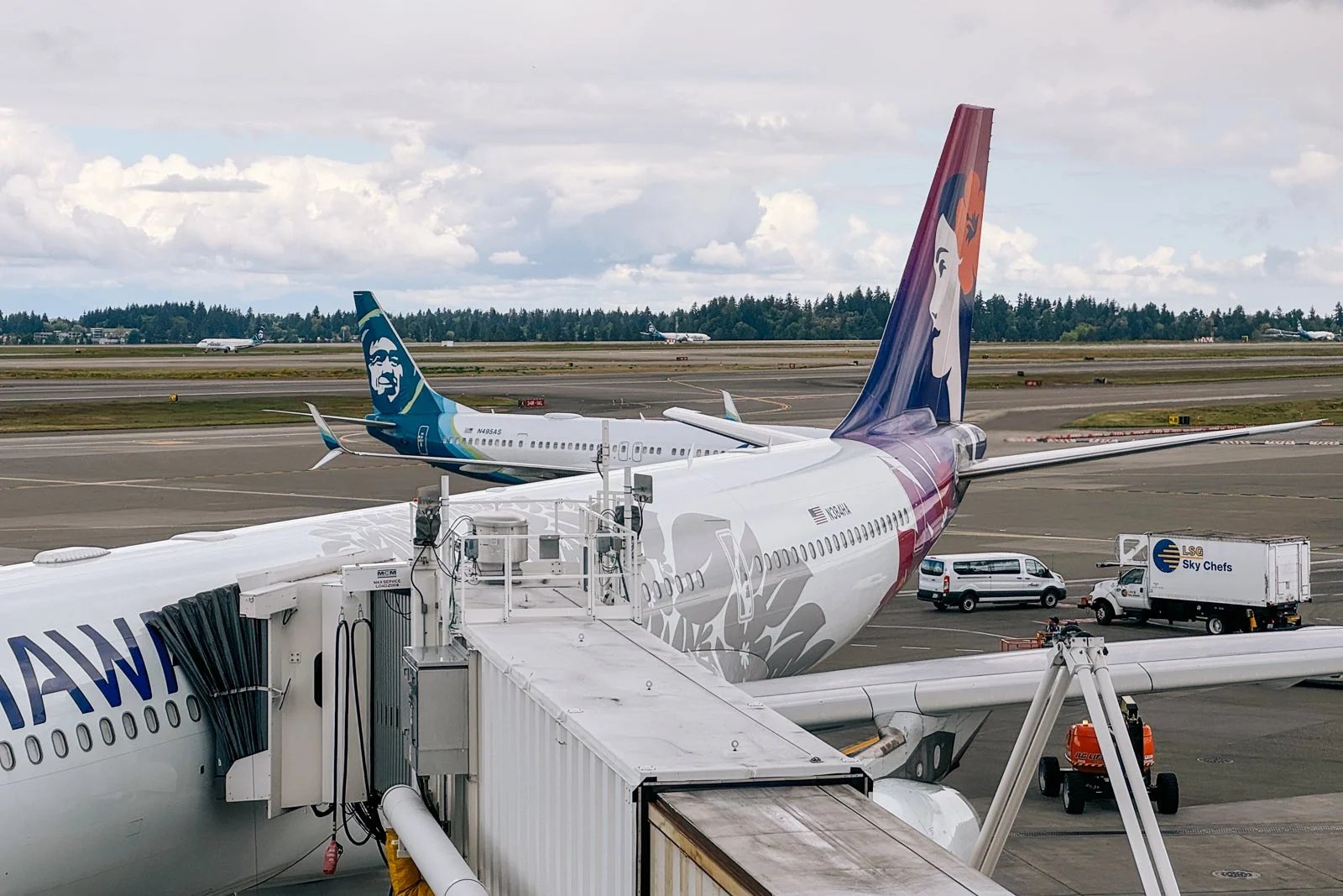 Atmos Rewards Summit Visa card review: Stellar value for more than just Alaska Airlines and Hawaiian Airlines loyalists